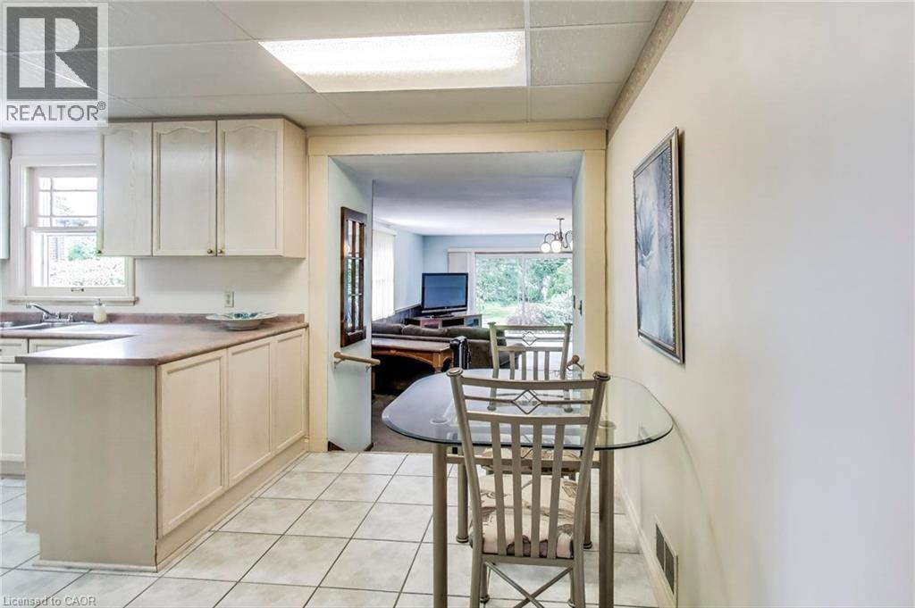 9 Avalon Avenue, Stoney Creek, Ontario  L8G 1X4 - Photo 14 - 40785911