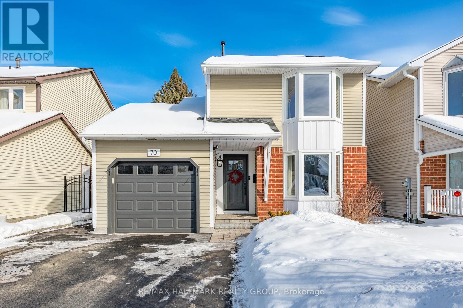 70 Melanie Crescent, Ottawa, Ontario  K2L 2J8 - Photo 2 - X12779000