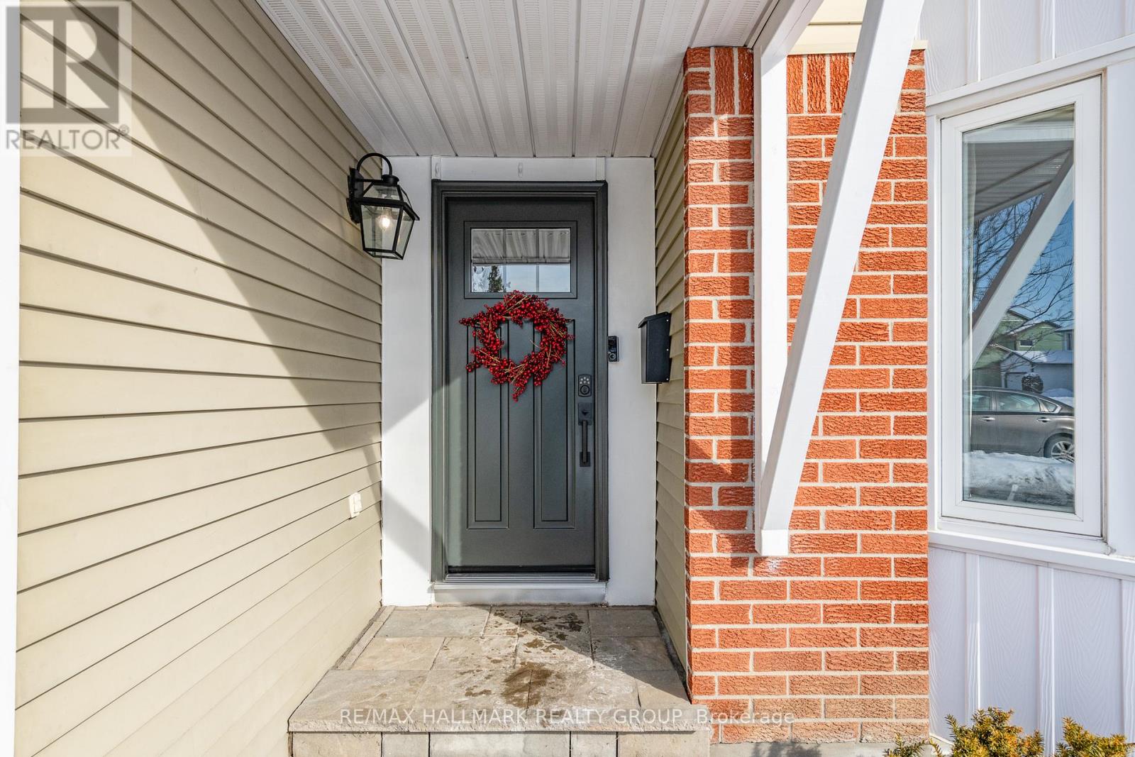 70 Melanie Crescent, Ottawa, Ontario  K2L 2J8 - Photo 3 - X12779000