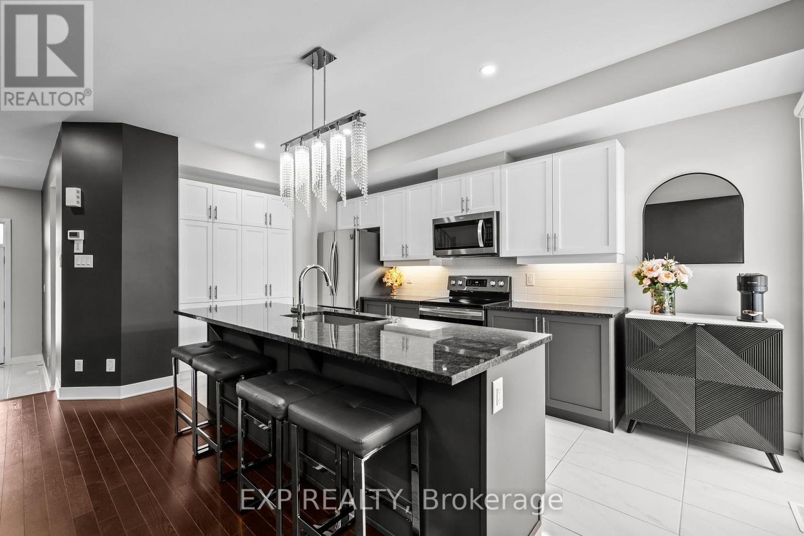 335 Wabasso Lane, Ottawa, Ontario  K1T 0T2 - Photo 8 - X12779052