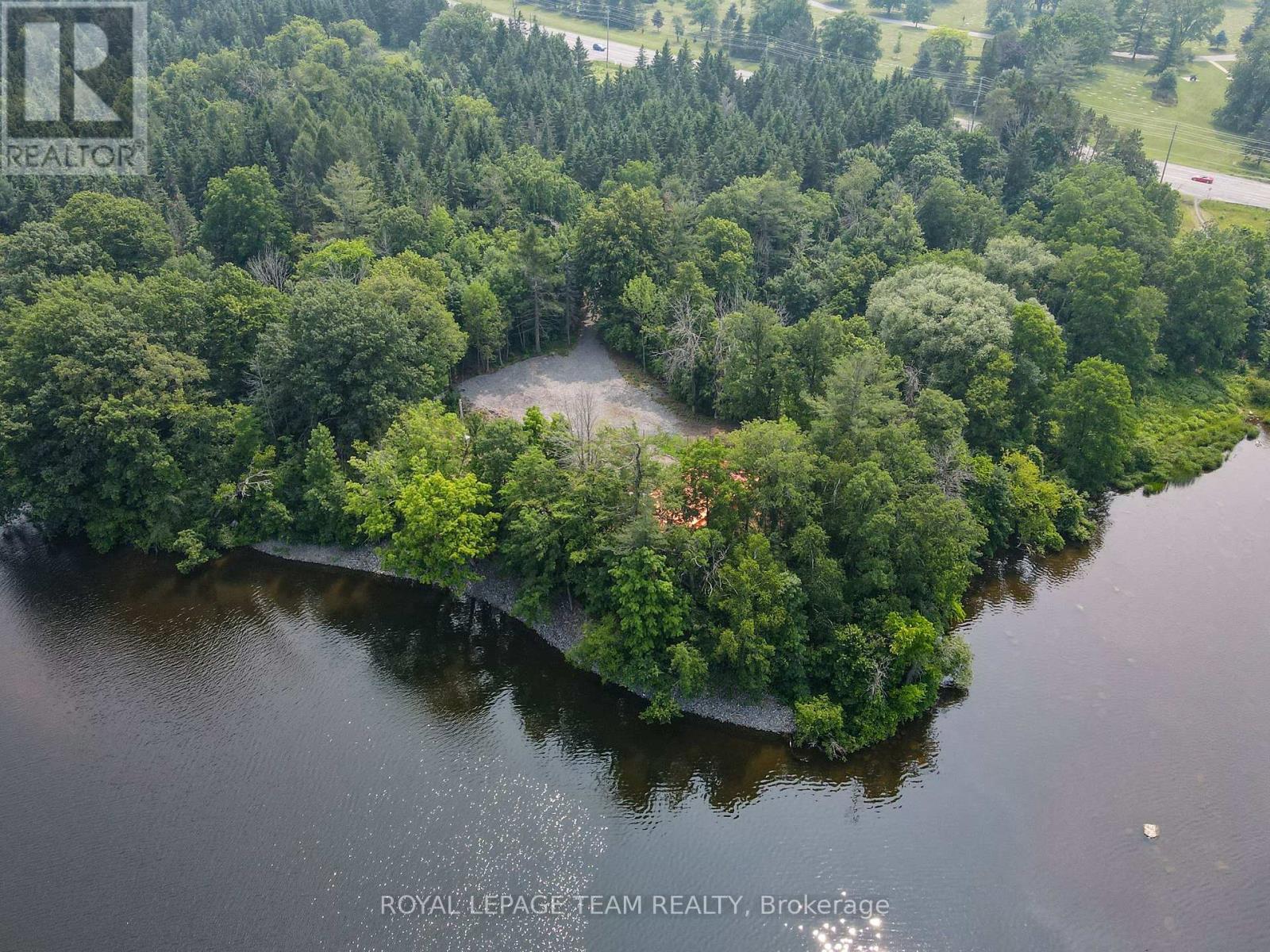 3651 Prince Of Wales Drive, Ottawa, Ontario  K2C 3H2 - Photo 4 - X12779066