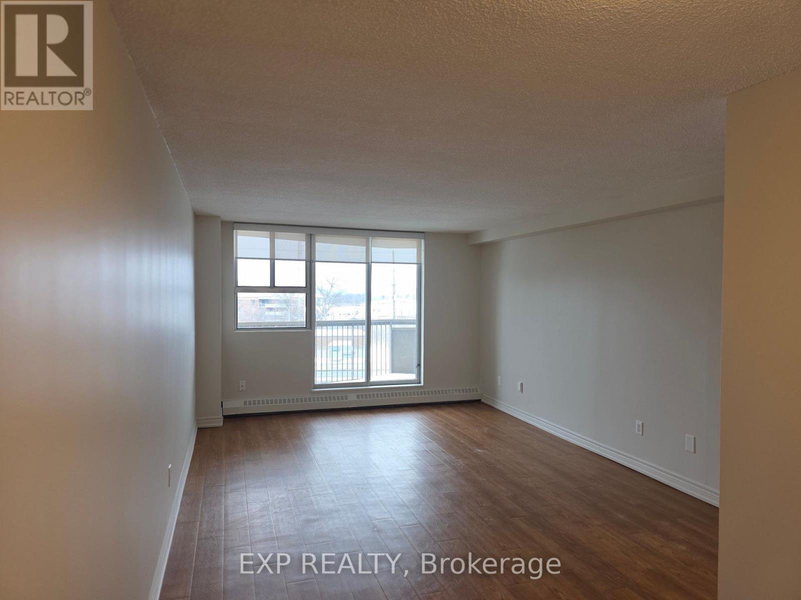 511 - 981 Gulf Place, Ottawa, Ontario  K1K 3X9 - Photo 2 - X12779068