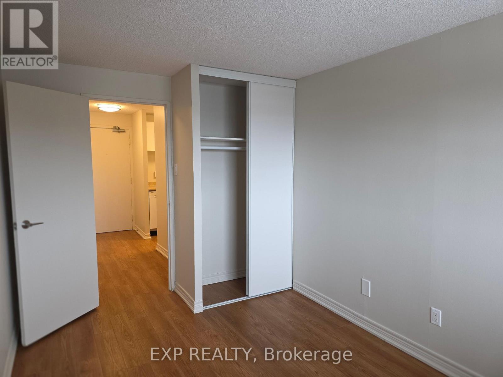 511 - 981 Gulf Place, Ottawa, Ontario  K1K 3X9 - Photo 5 - X12779068