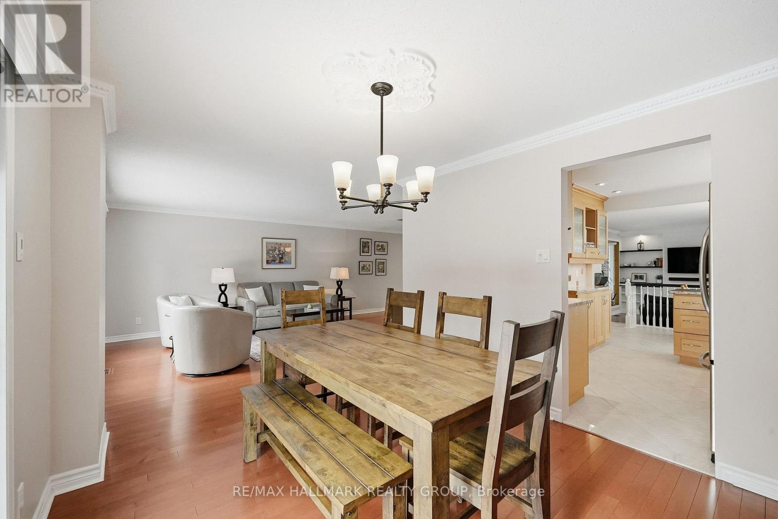 6066 Meadowhill Crescent, Ottawa, Ontario  K1C 5R9 - Photo 10 - X12779108