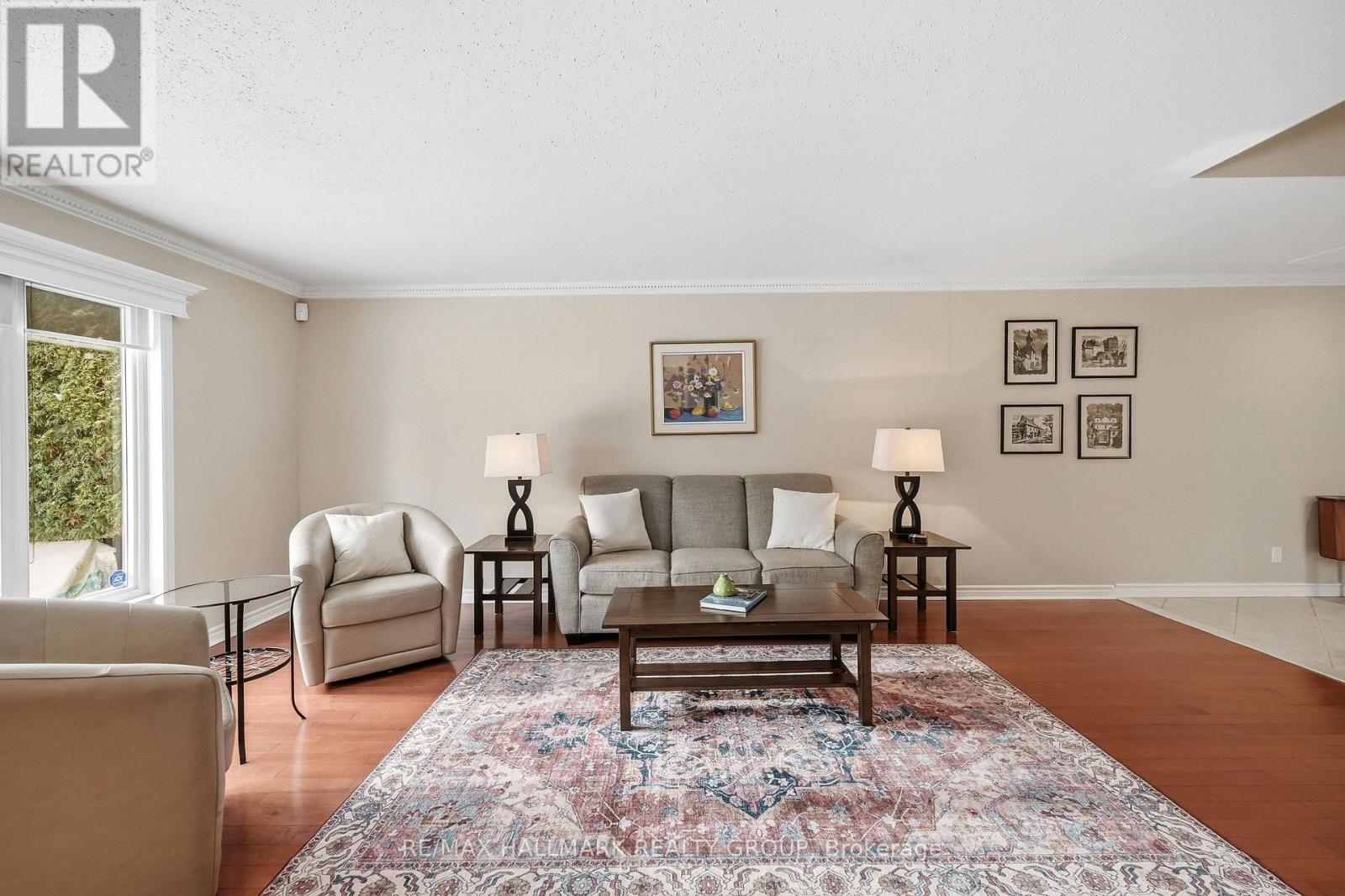 6066 Meadowhill Crescent, Ottawa, Ontario  K1C 5R9 - Photo 6 - X12779108