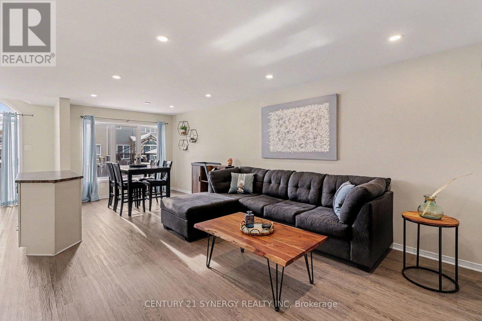 322 Selene Way, Ottawa, Ontario  K4A 0G7 - Photo 4 - X12779126