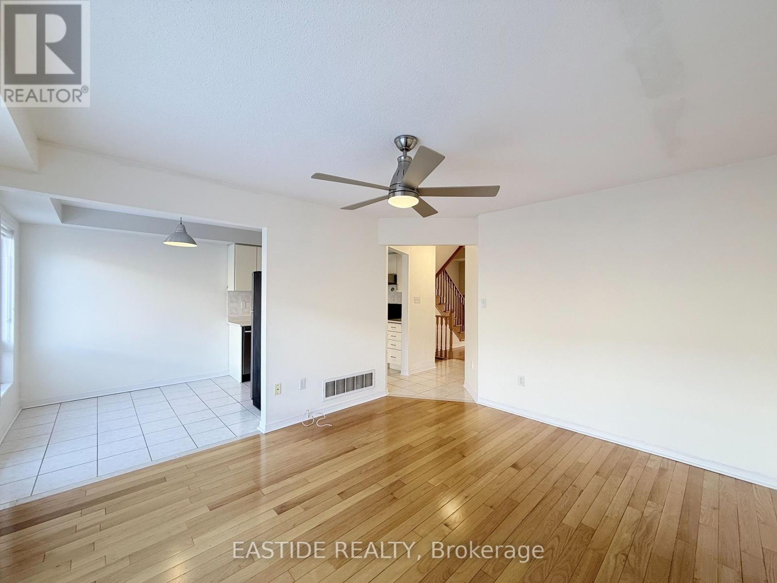 24 Revelstoke Crescent, Richmond Hill, Ontario  L4B 4T2 - Photo 14 - N12769030