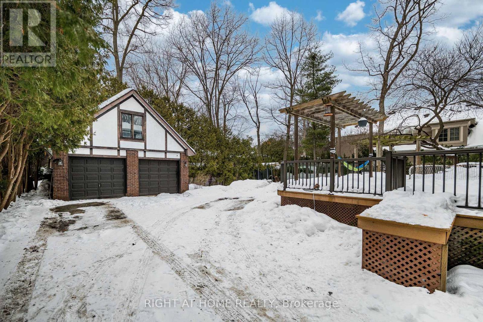 2123 Gordon Drive, Mississauga, Ontario  L5B 1S6 - Photo 43 - W12778616