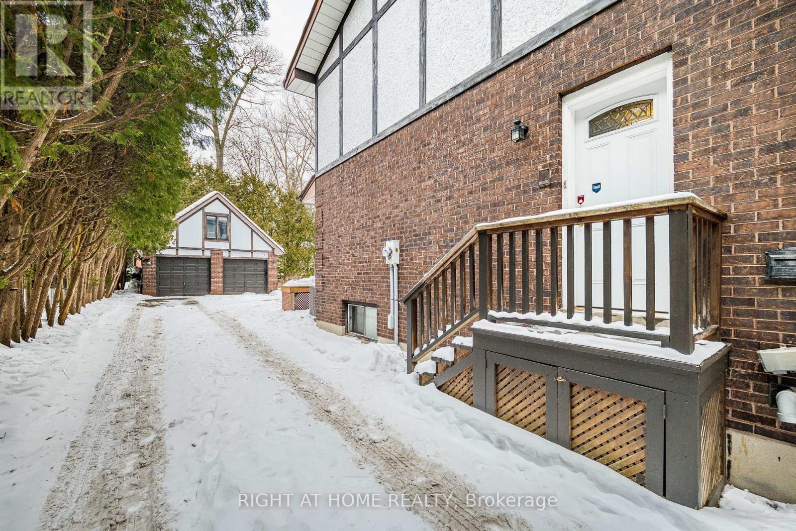 2123 Gordon Drive, Mississauga, Ontario  L5B 1S6 - Photo 42 - W12778616