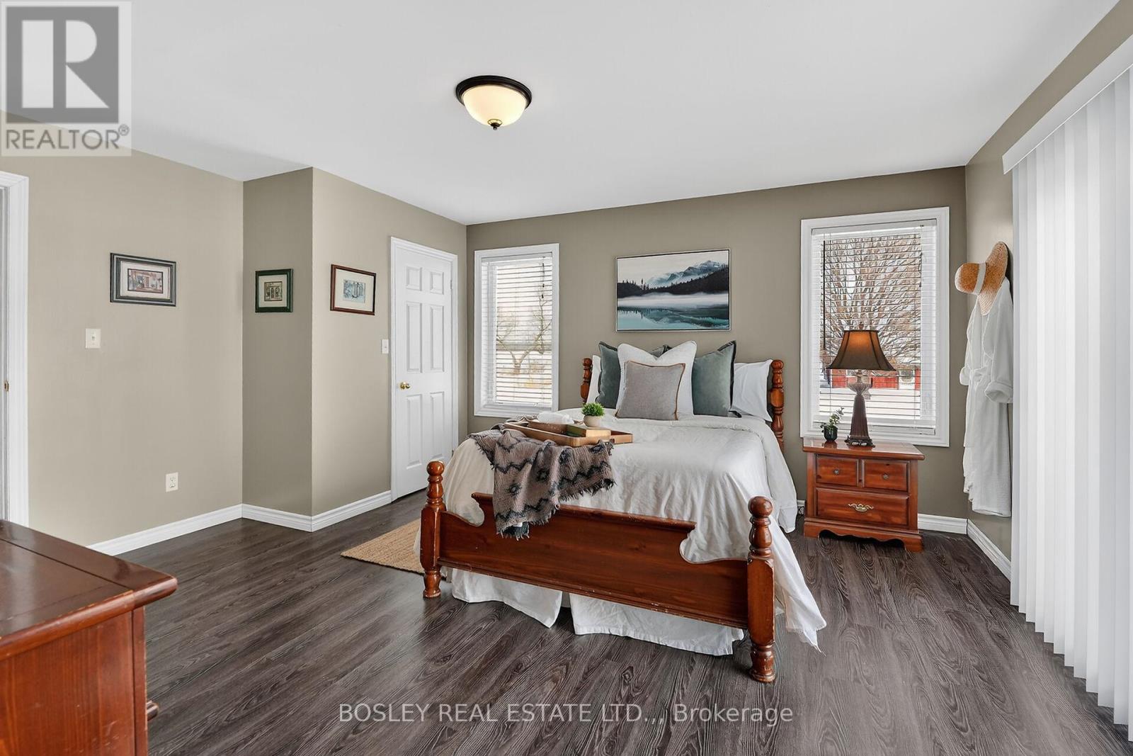 910 Holloway Bay Road, Fort Erie (Mulgrave), Ontario  L0S 1N0 - Photo 20 - X12779094