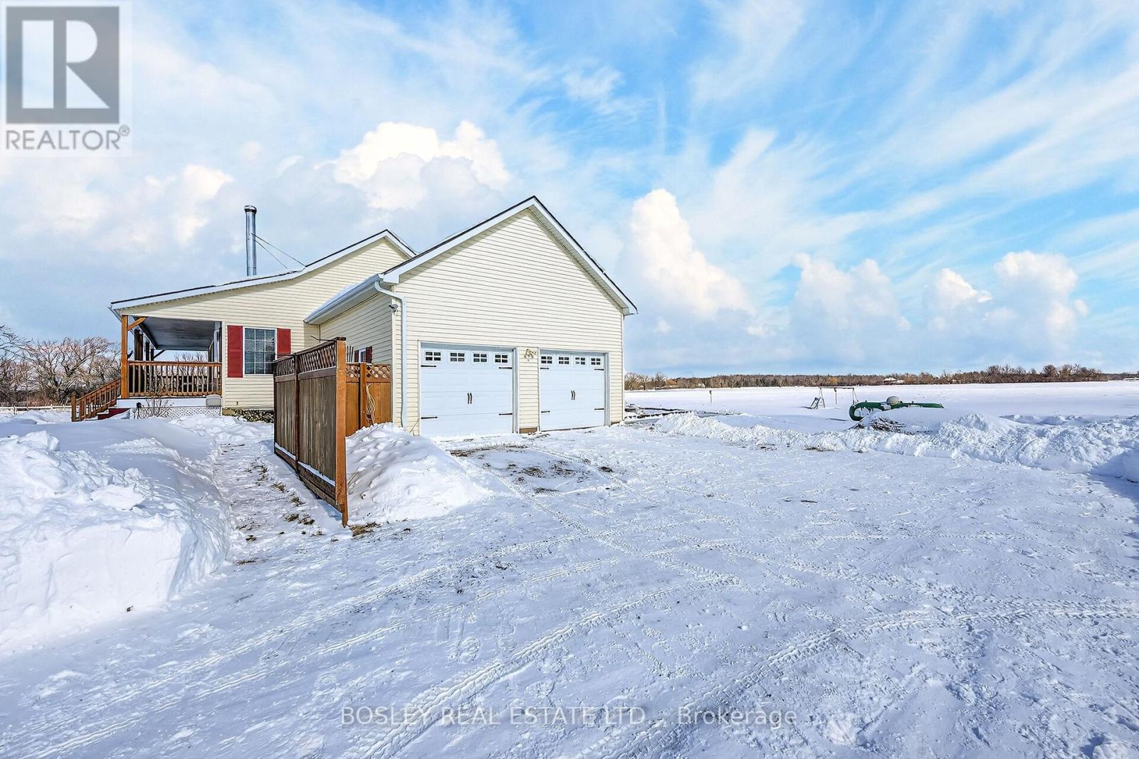 910 Holloway Bay Road, Fort Erie (Mulgrave), Ontario  L0S 1N0 - Photo 48 - X12779094