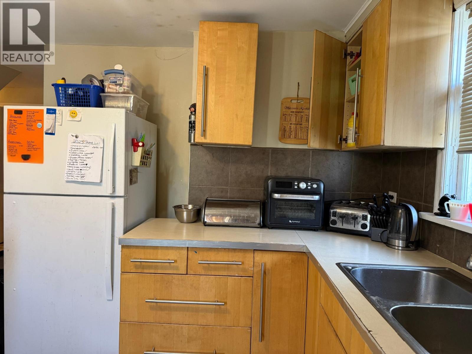 954 Glover Road, Trail, British Columbia V1R 3J9 - Photo 11 - 10375645