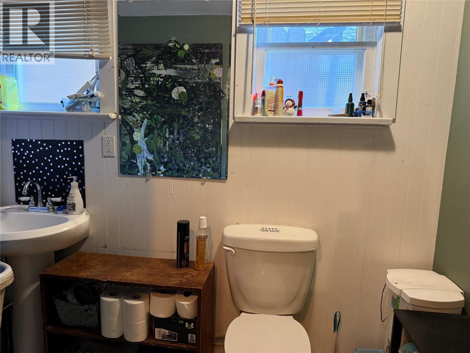 954 Glover Road, Trail, British Columbia V1R 3J9 - Photo 12 - 10375645