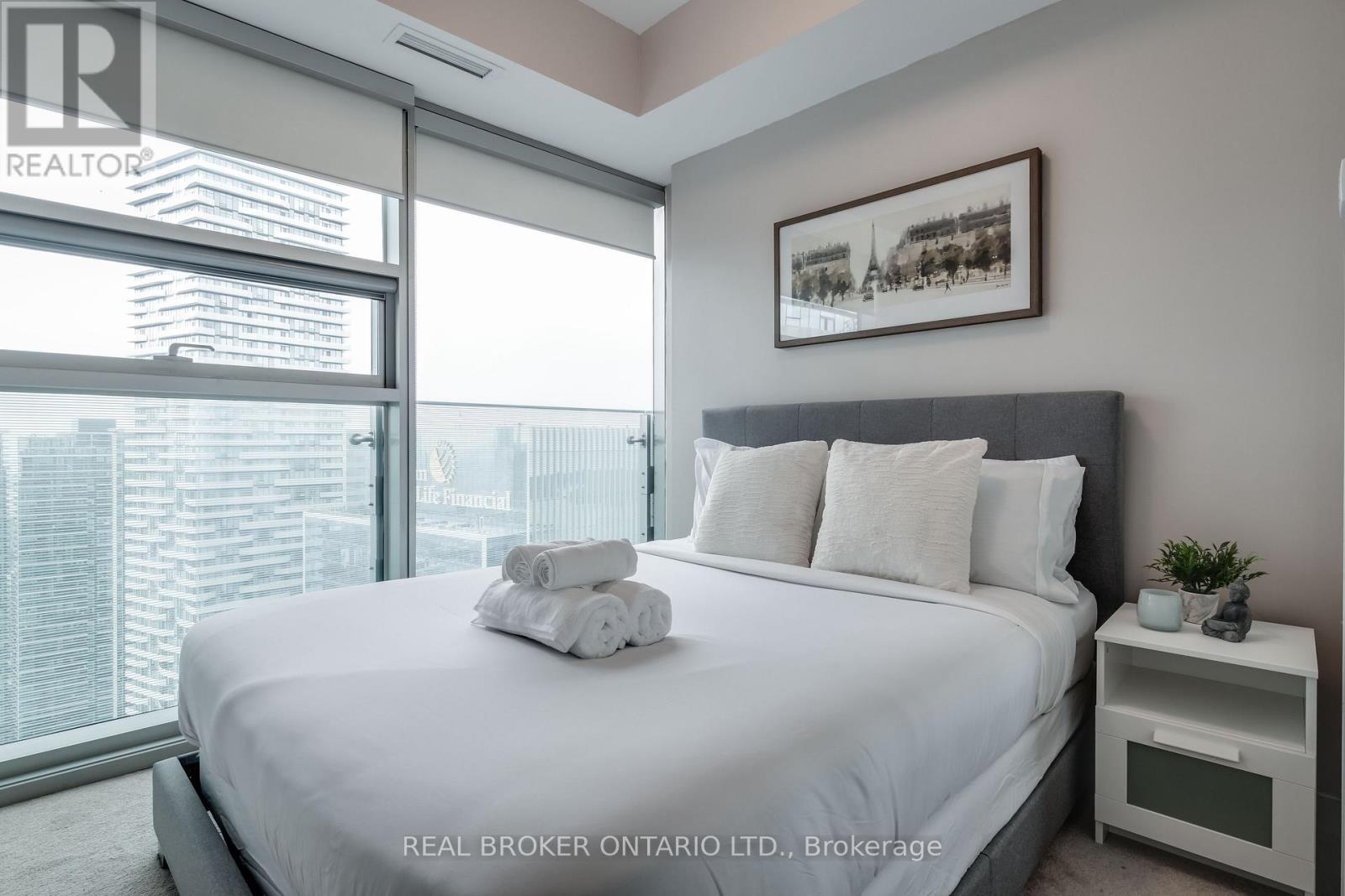4810 - 12 York Street, Toronto, Ontario  M5J 0A9 - Photo 10 - C12778890
