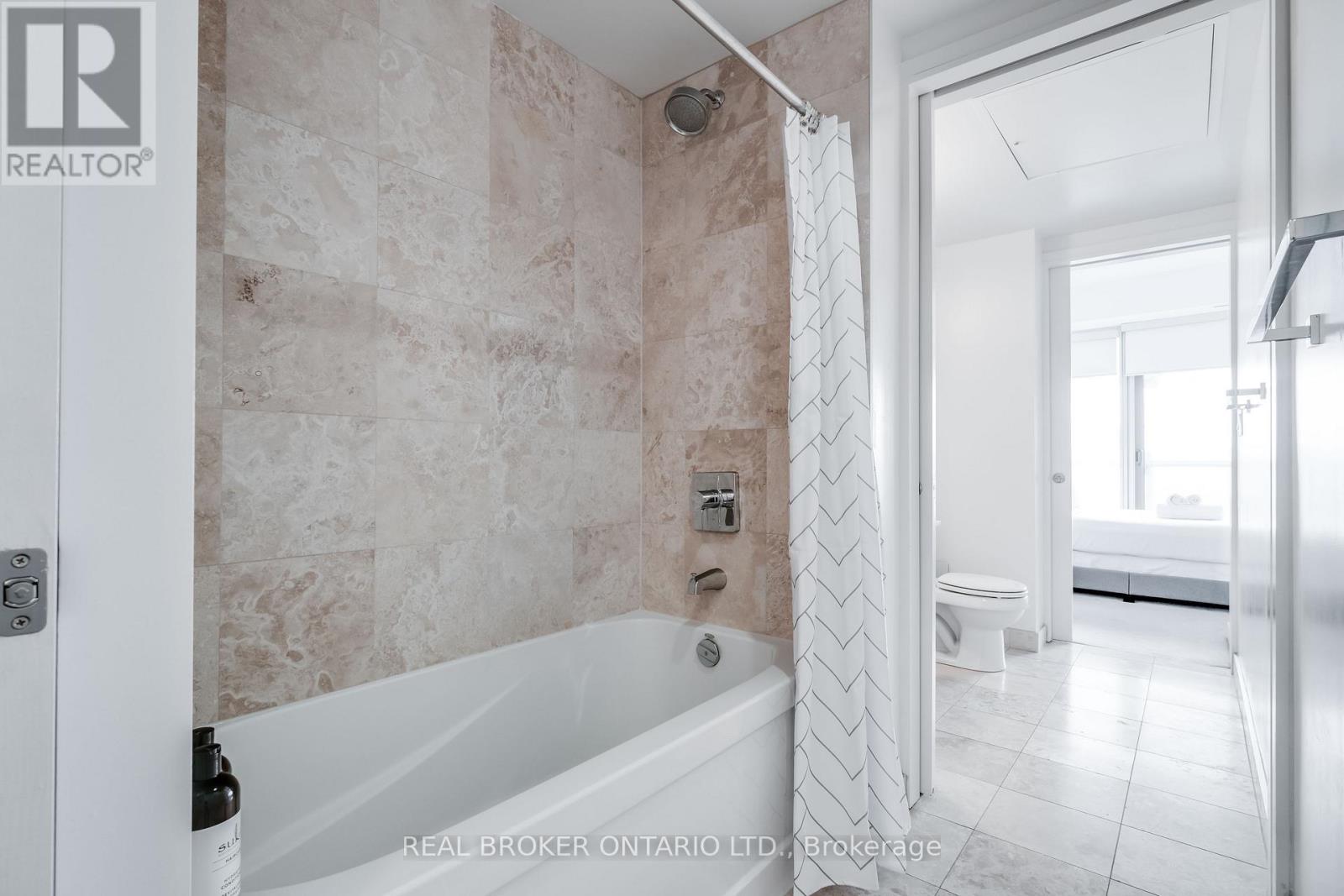 4810 - 12 York Street, Toronto, Ontario  M5J 0A9 - Photo 14 - C12778890