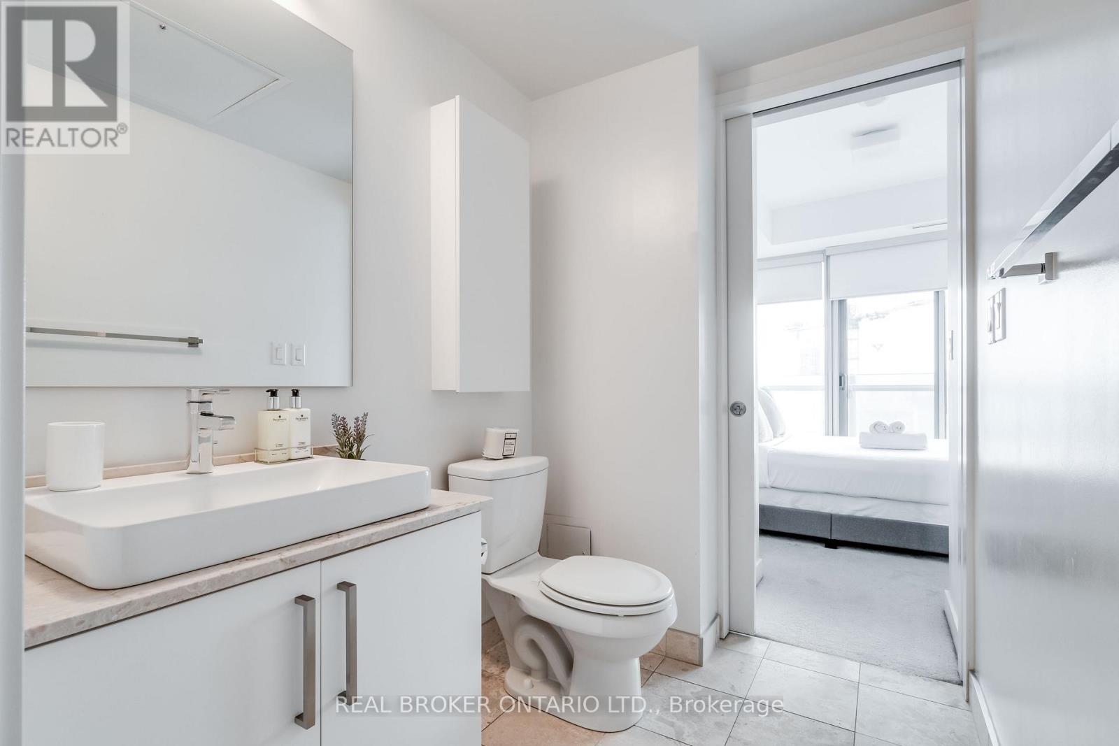 4810 - 12 York Street, Toronto, Ontario  M5J 0A9 - Photo 15 - C12778890