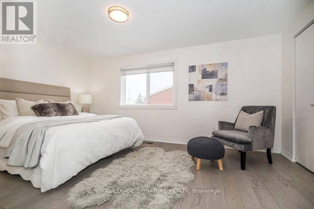 16 Corvus Starway, Toronto, Ontario  M2J 1P2 - Photo 11 - C12779106