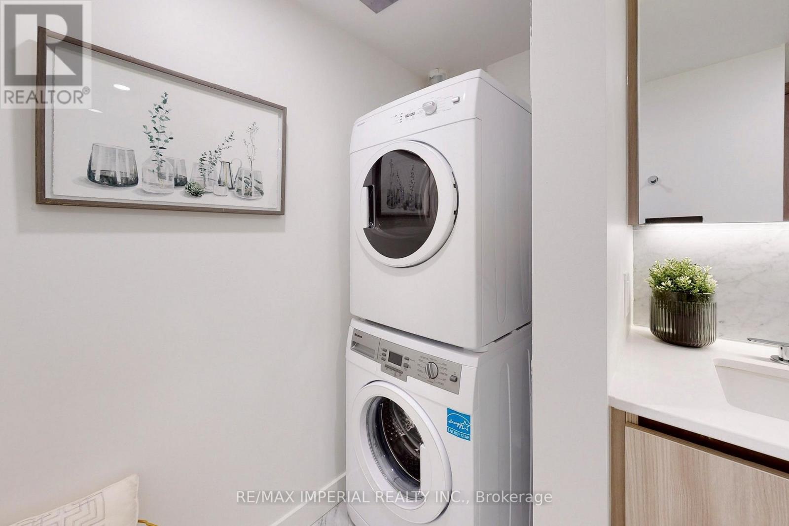 1001 - 17 Bathurst Street, Toronto, Ontario  M5V 0N1 - Photo 27 - C12779146