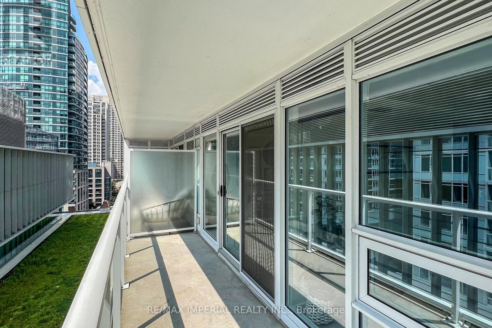 1001 - 17 Bathurst Street, Toronto, Ontario  M5V 0N1 - Photo 29 - C12779146