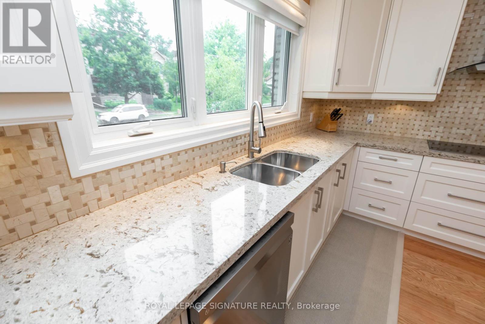 641 Balliol Street, Toronto, Ontario  M4S 1E6 - Photo 11 - C12779154