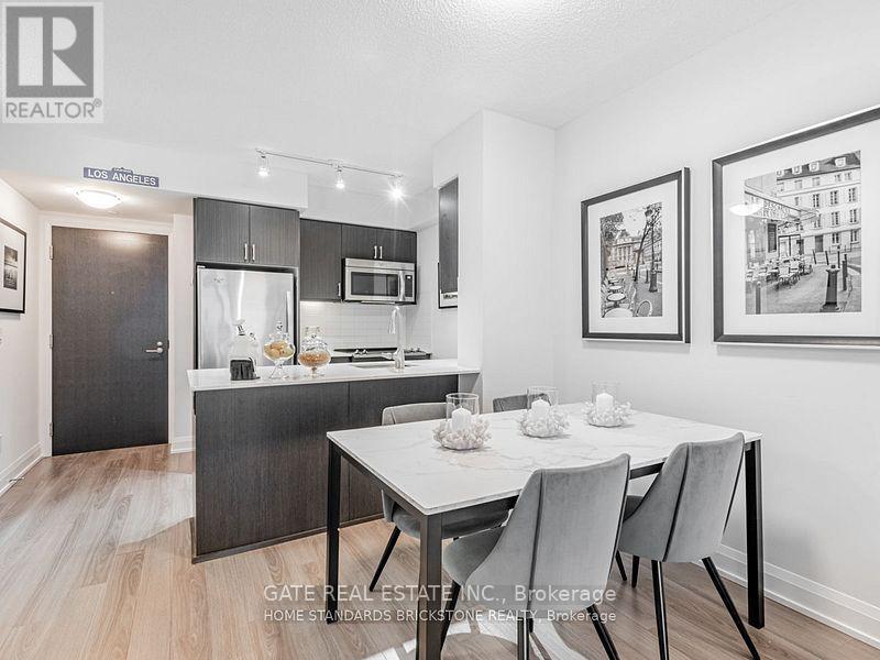 808 - 18 Graydon Hall Drive, Toronto, Ontario  M3A 0A4 - Photo 9 - C12779164