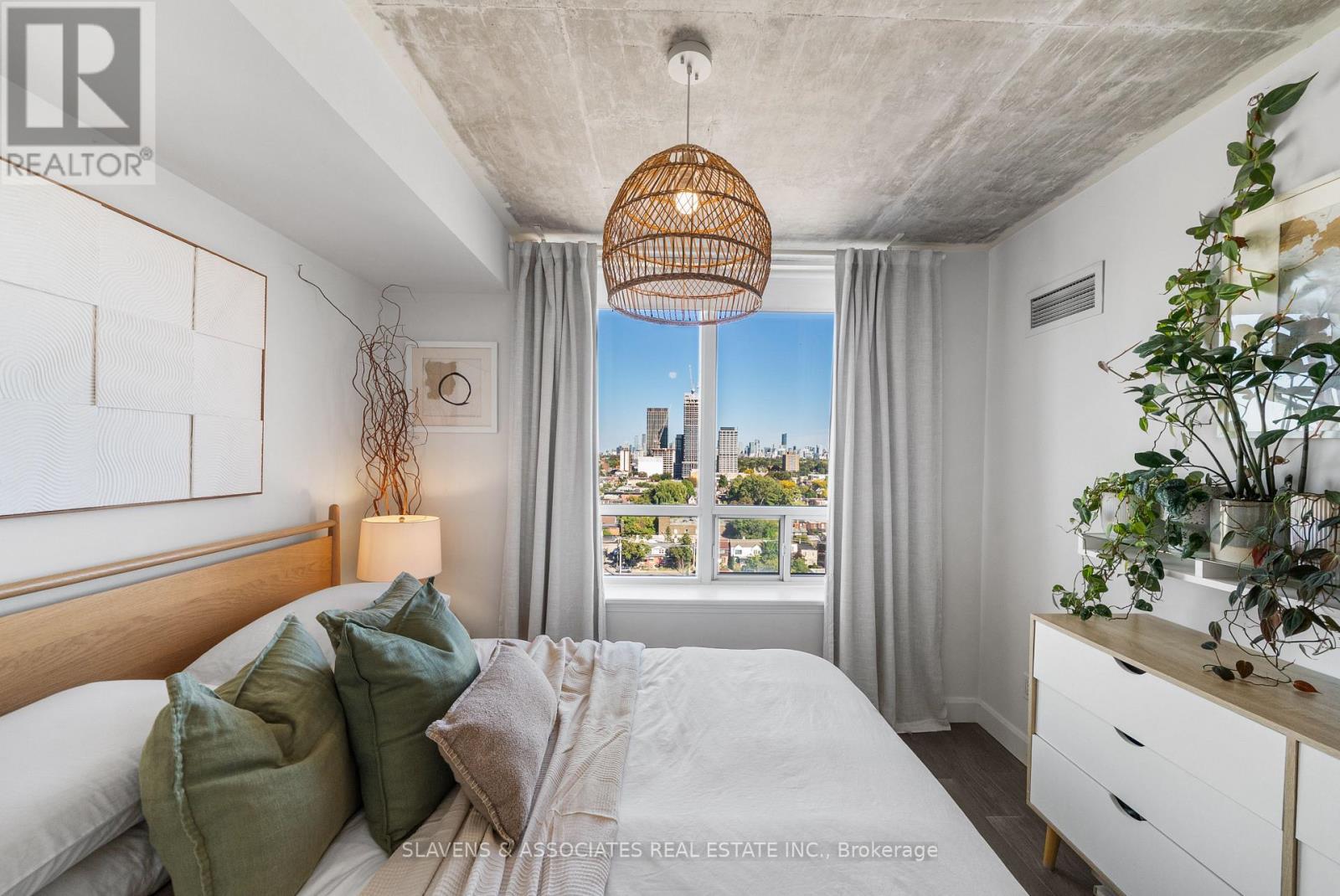 1402 - 1369 Bloor Street W, Toronto, Ontario  M6P 4J4 - Photo 19 - C12779172