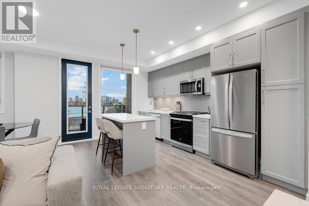 4 - 1467 O'connor Drive, Toronto (O'connor-Parkview), Ontario  M4B 0A7 - Photo 3 - E12778886