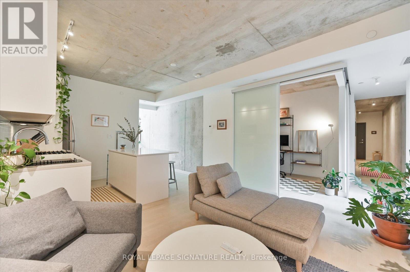 207 - 246 Logan Avenue, Toronto, Ontario  M4M 0E9 - Photo 13 - E12778904