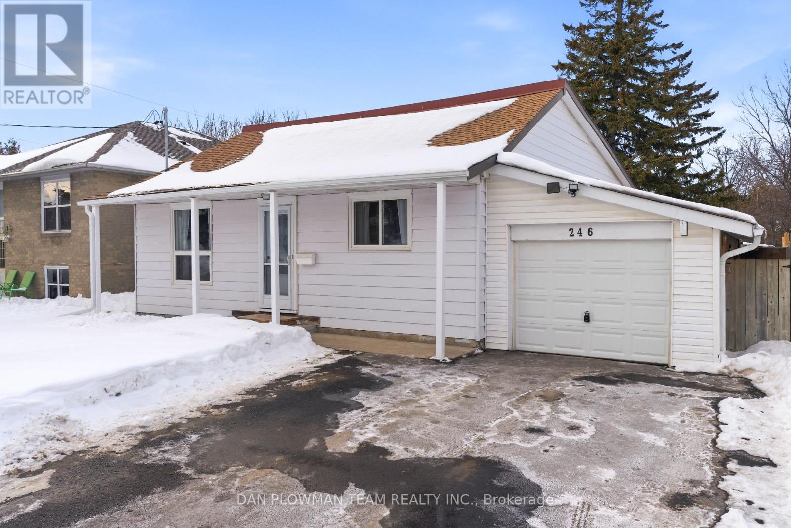 246 Conant Street, Oshawa, Ontario  L1H 3S4 - Photo 1 - E12778918