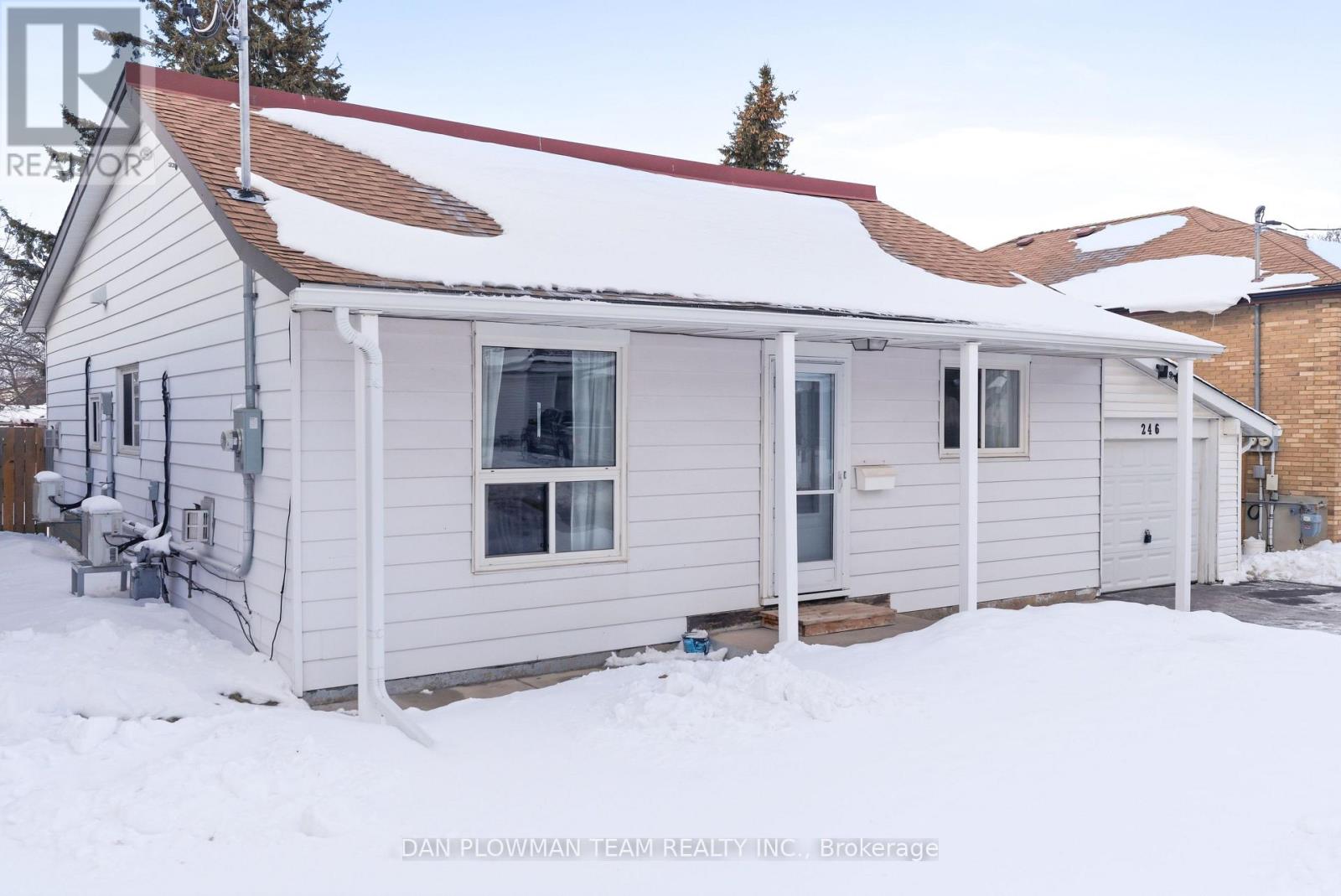 246 Conant Street, Oshawa, Ontario  L1H 3S4 - Photo 2 - E12778918