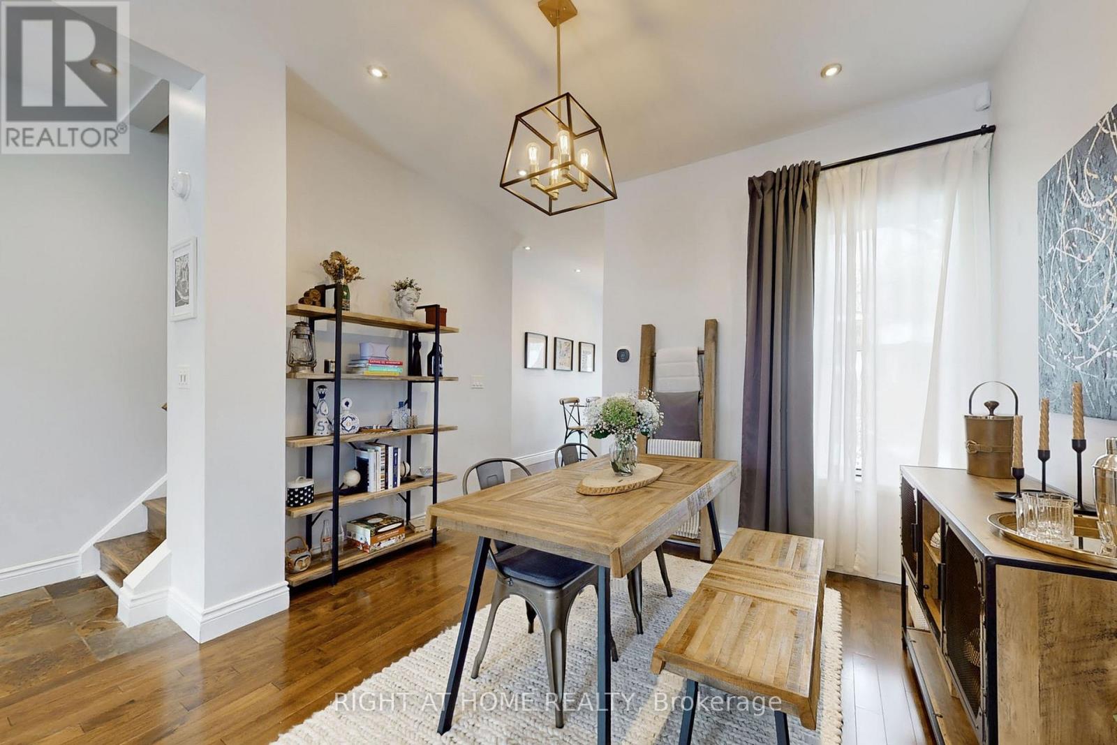 113 Logan Avenue, Toronto, Ontario  M4M 2M9 - Photo 10 - E12779032