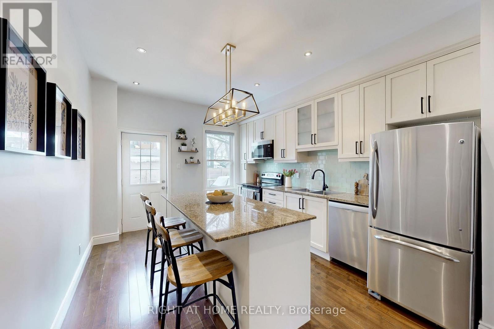 113 Logan Avenue, Toronto, Ontario  M4M 2M9 - Photo 11 - E12779032