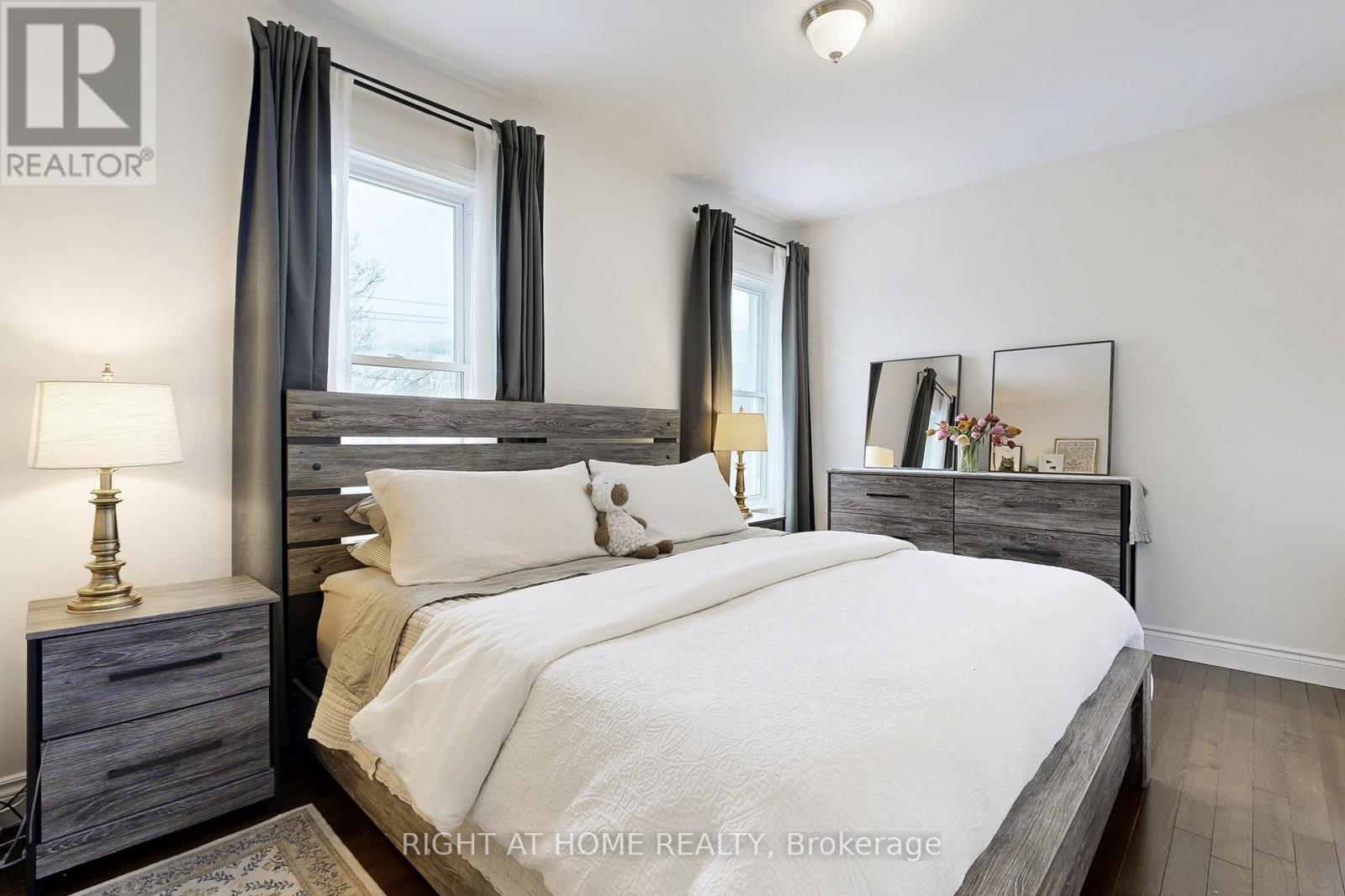 113 Logan Avenue, Toronto, Ontario  M4M 2M9 - Photo 16 - E12779032