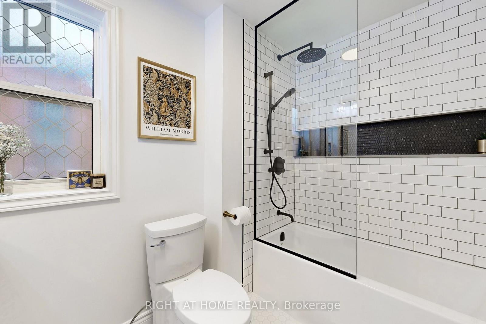 113 Logan Avenue, Toronto, Ontario  M4M 2M9 - Photo 21 - E12779032