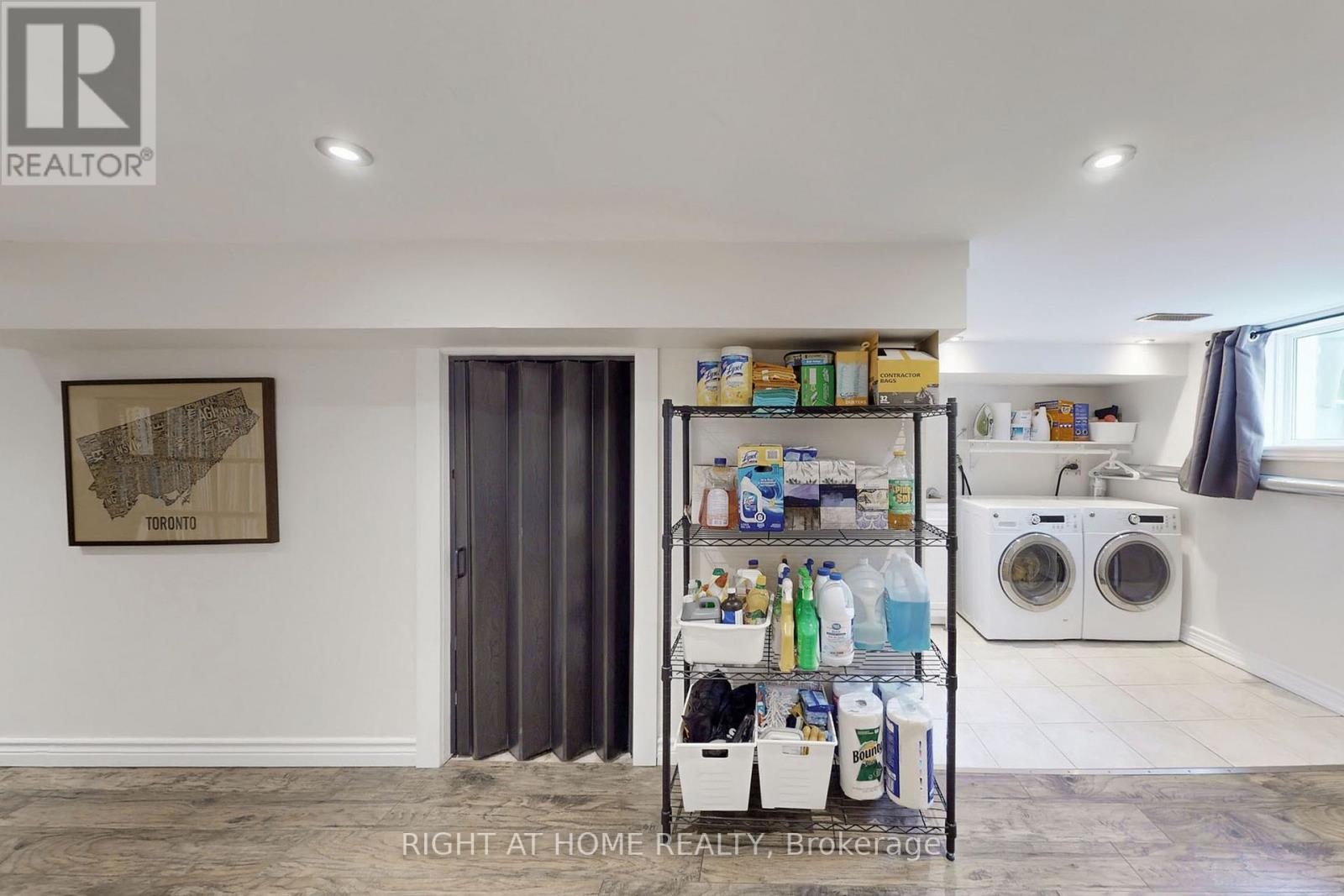 113 Logan Avenue, Toronto, Ontario  M4M 2M9 - Photo 26 - E12779032