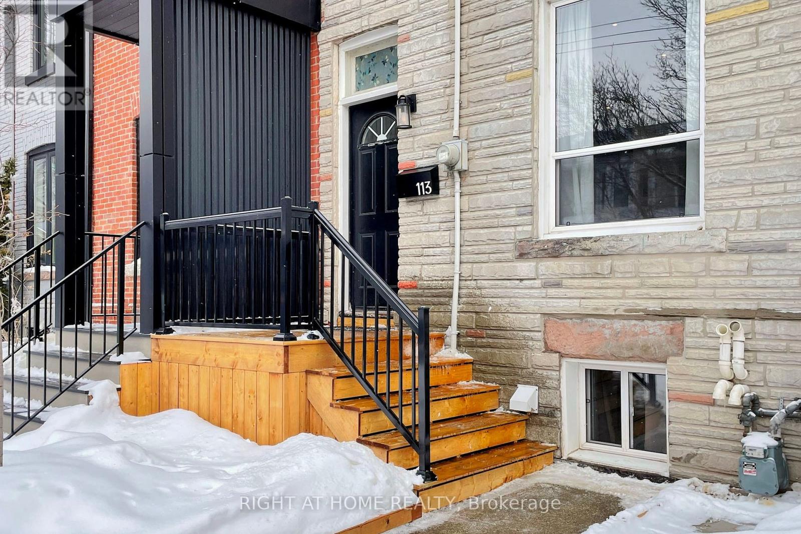 113 Logan Avenue, Toronto, Ontario  M4M 2M9 - Photo 3 - E12779032