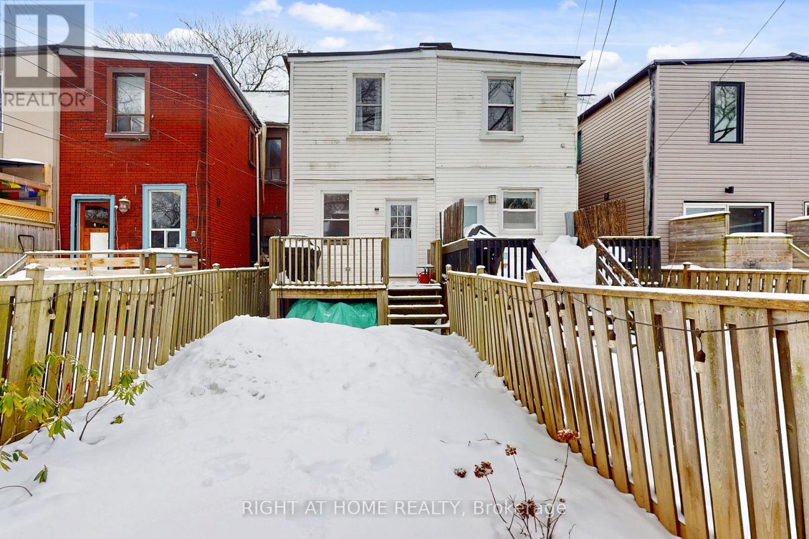 113 Logan Avenue, Toronto, Ontario  M4M 2M9 - Photo 33 - E12779032