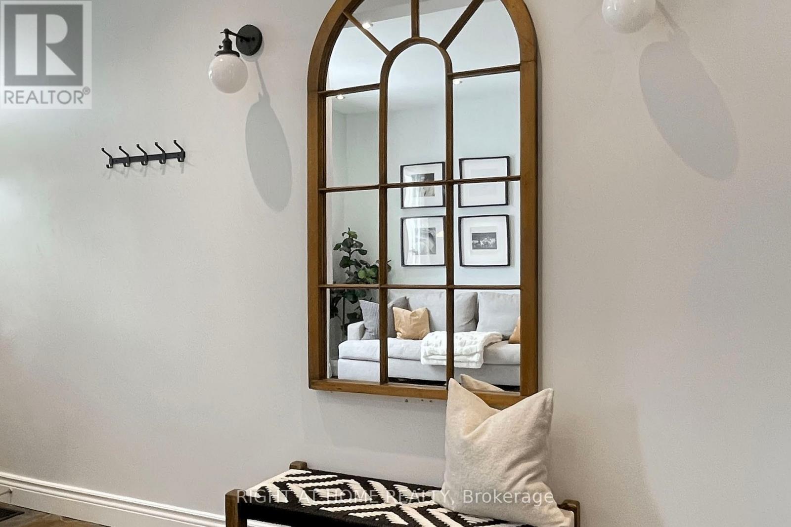 113 Logan Avenue, Toronto, Ontario  M4M 2M9 - Photo 5 - E12779032