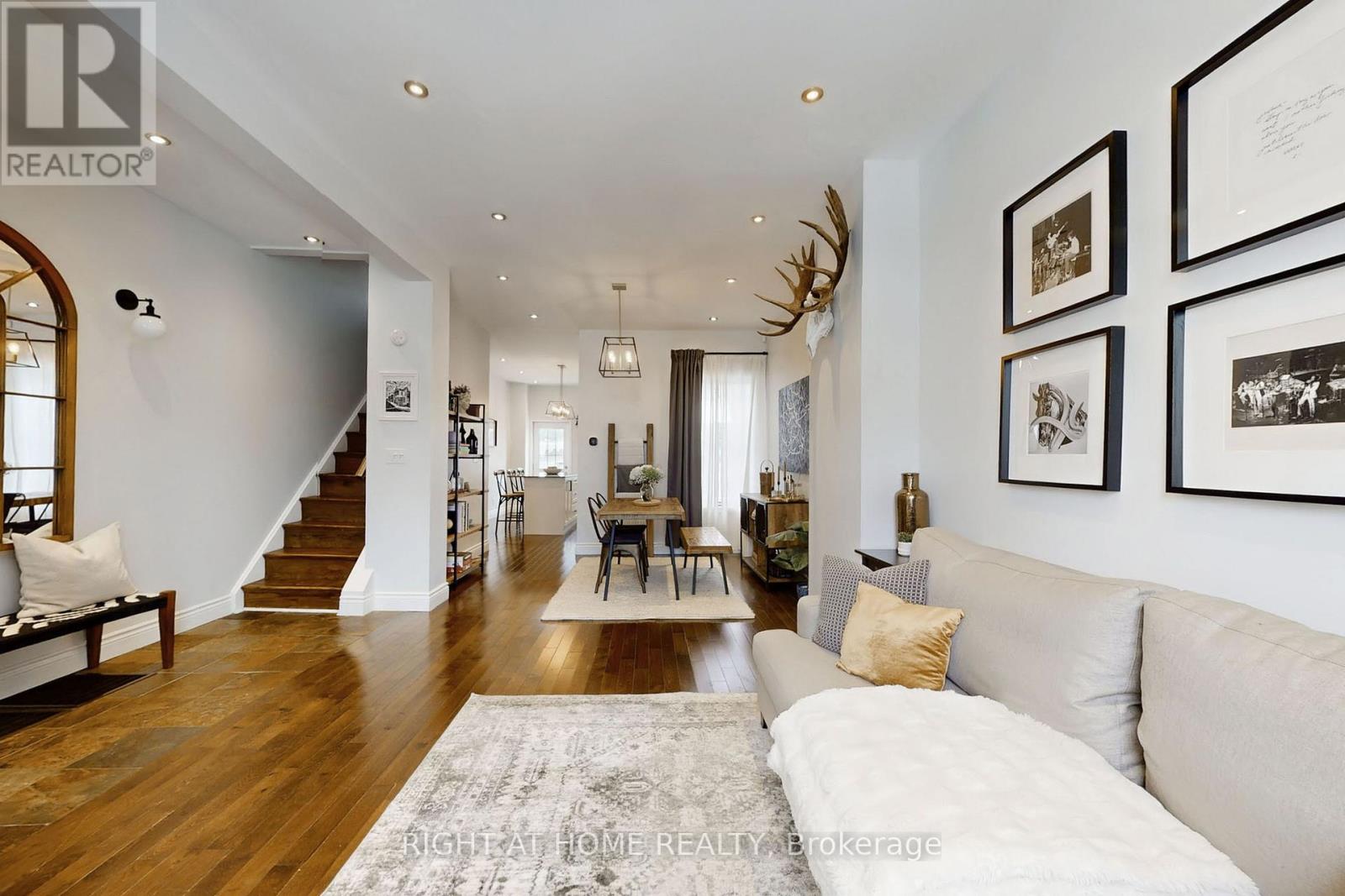 113 Logan Avenue, Toronto, Ontario  M4M 2M9 - Photo 8 - E12779032