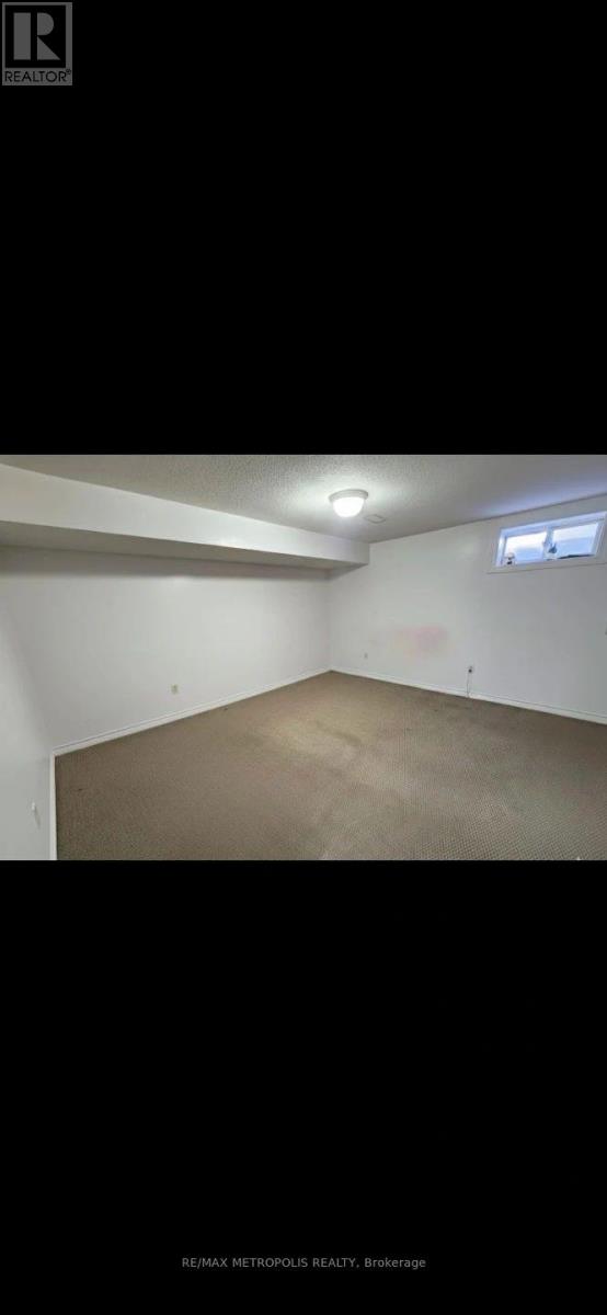 Bsmt - 3244 Lawrence Avenue E, Toronto, Ontario  M1H 1A4 - Photo 6 - E12779046