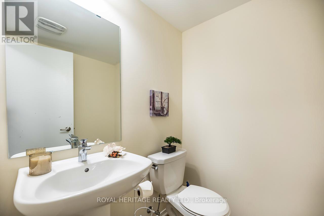 5 Loana Lane, Clarington (Bowmanville), Ontario  L1C 7G9 - Photo 17 - E12779070