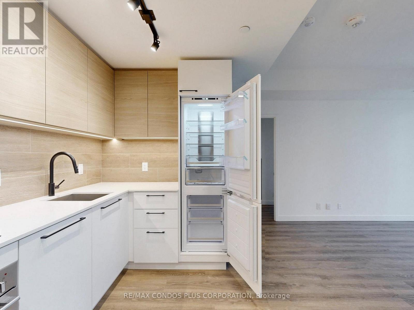 1413 - 1050 Eastern Avenue, Toronto, Ontario  M4L 0B7 - Photo 16 - E12779086