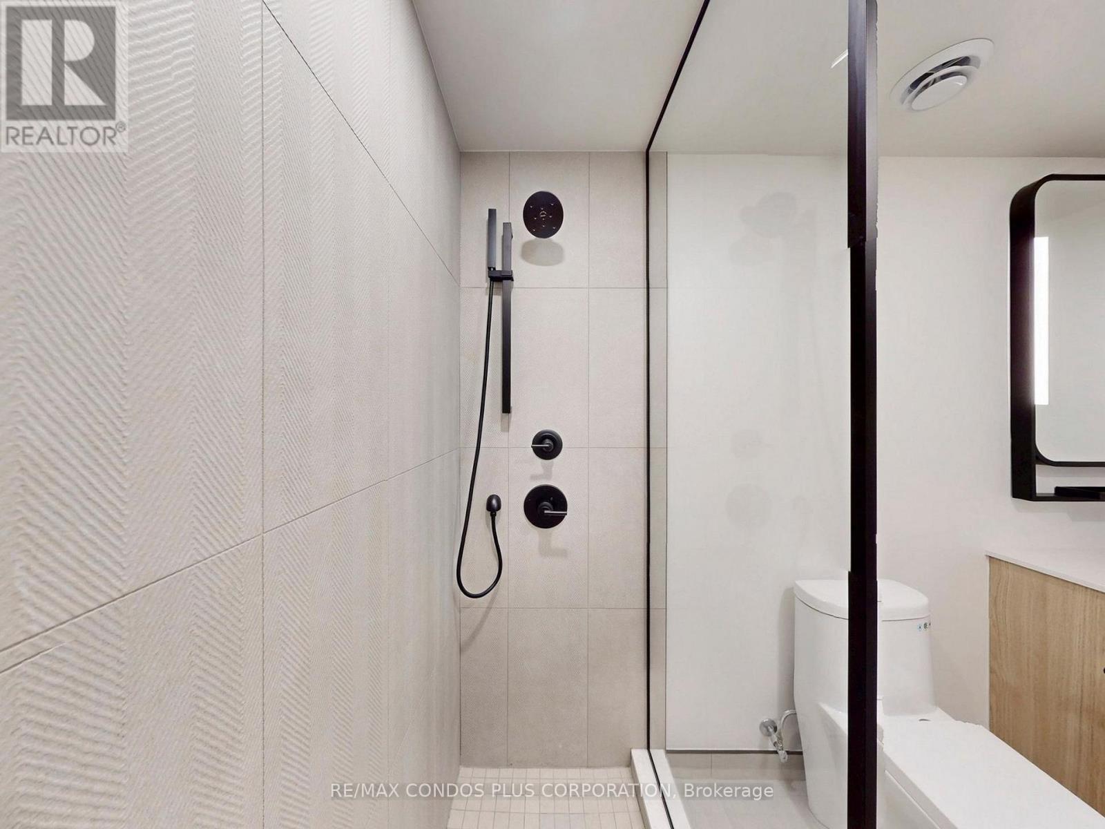 1413 - 1050 Eastern Avenue, Toronto, Ontario  M4L 0B7 - Photo 33 - E12779086