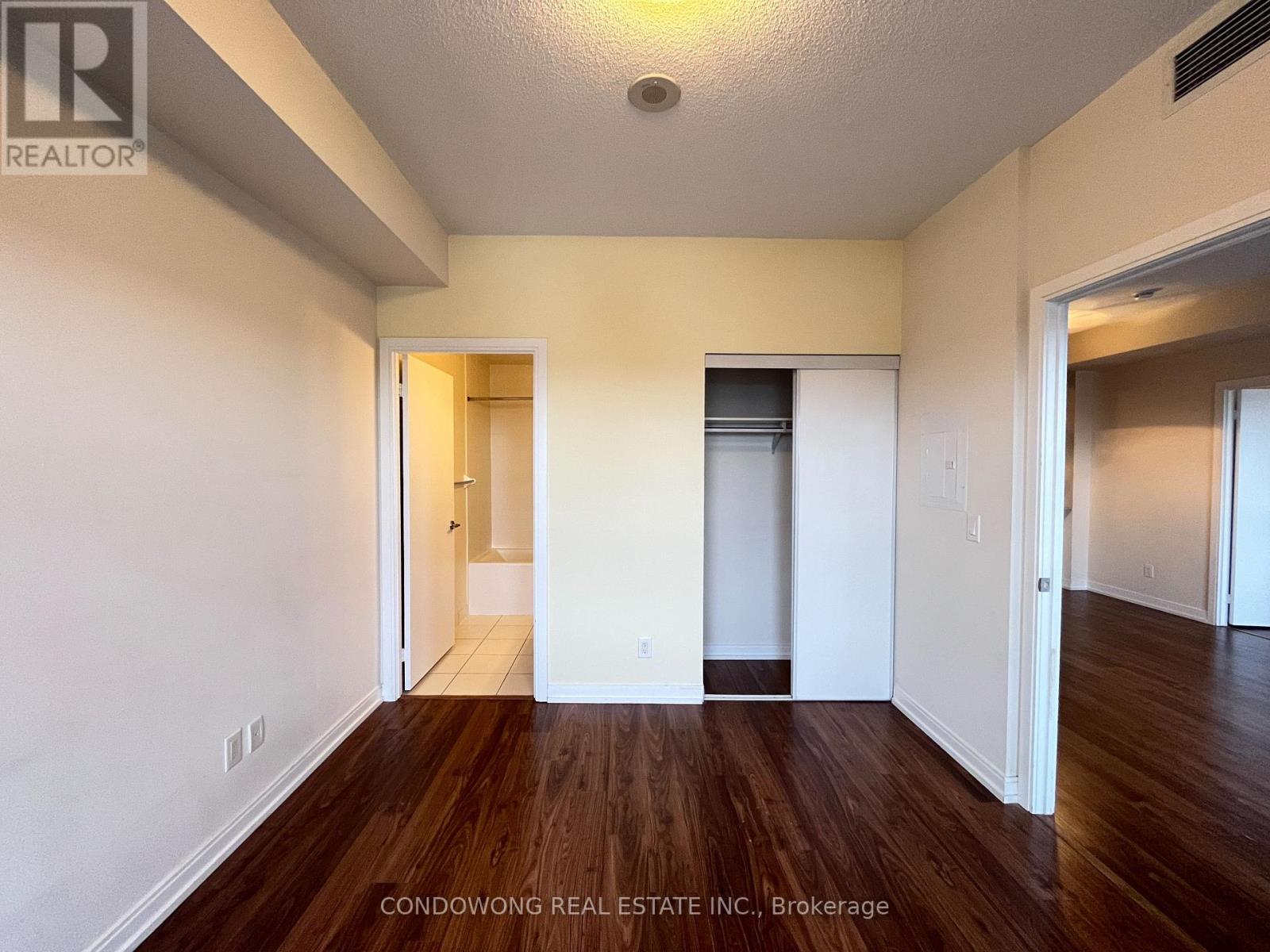 2221 - 181 Village Green Square, Toronto, Ontario  M1S 0K6 - Photo 9 - E12779156