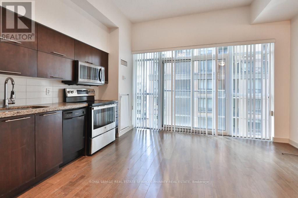 705 - 126 Simcoe Street, Toronto, Ontario  M5H 4E6 - Photo 7 - C12582296