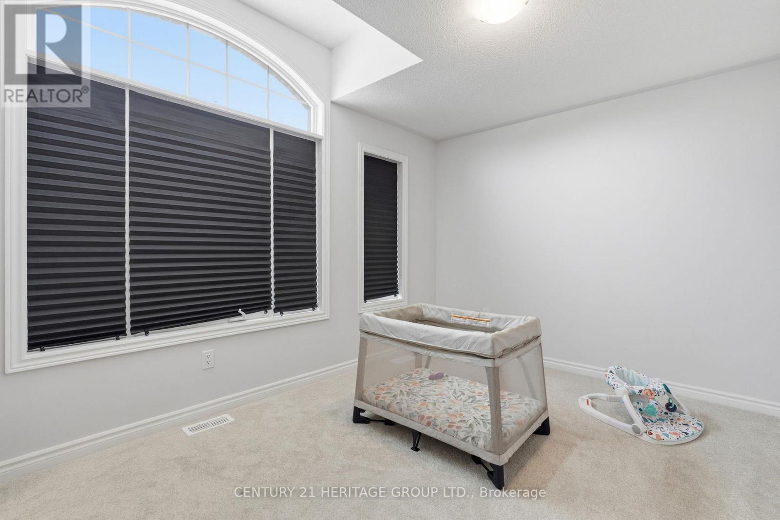 8 Scotia Road, Georgina, Ontario  L0E 1R0 - Photo 22 - N12771530