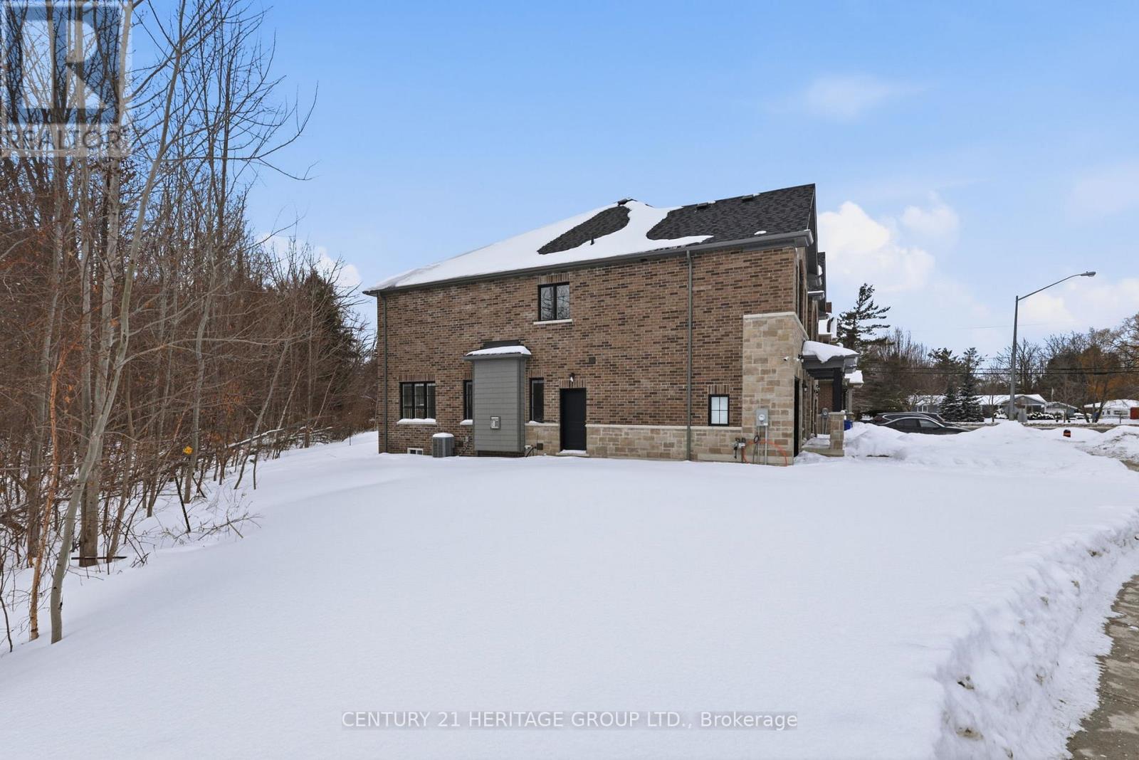 8 Scotia Road, Georgina, Ontario  L0E 1R0 - Photo 25 - N12771530