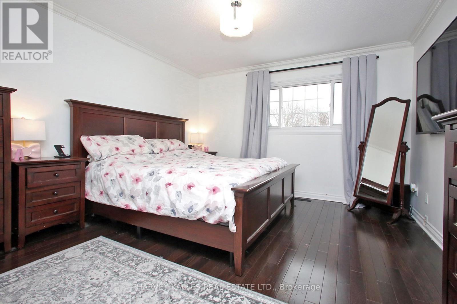 161 Romfield Circuit, Markham, Ontario  L3T 3H7 - Photo 21 - N12778892