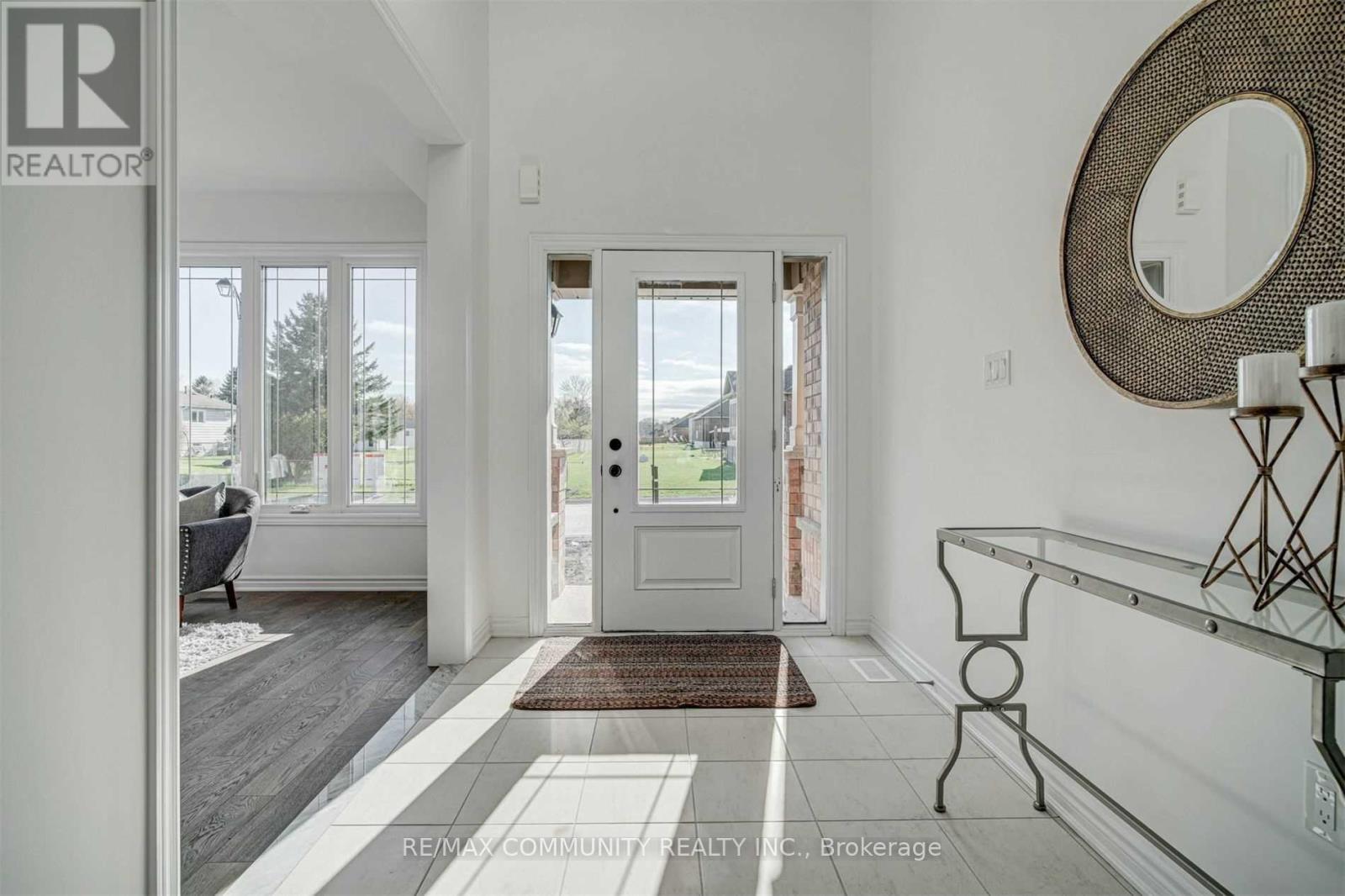 3 Butcher Street, Brock (Beaverton), Ontario  L0K 1A0 - Photo 2 - N12778900