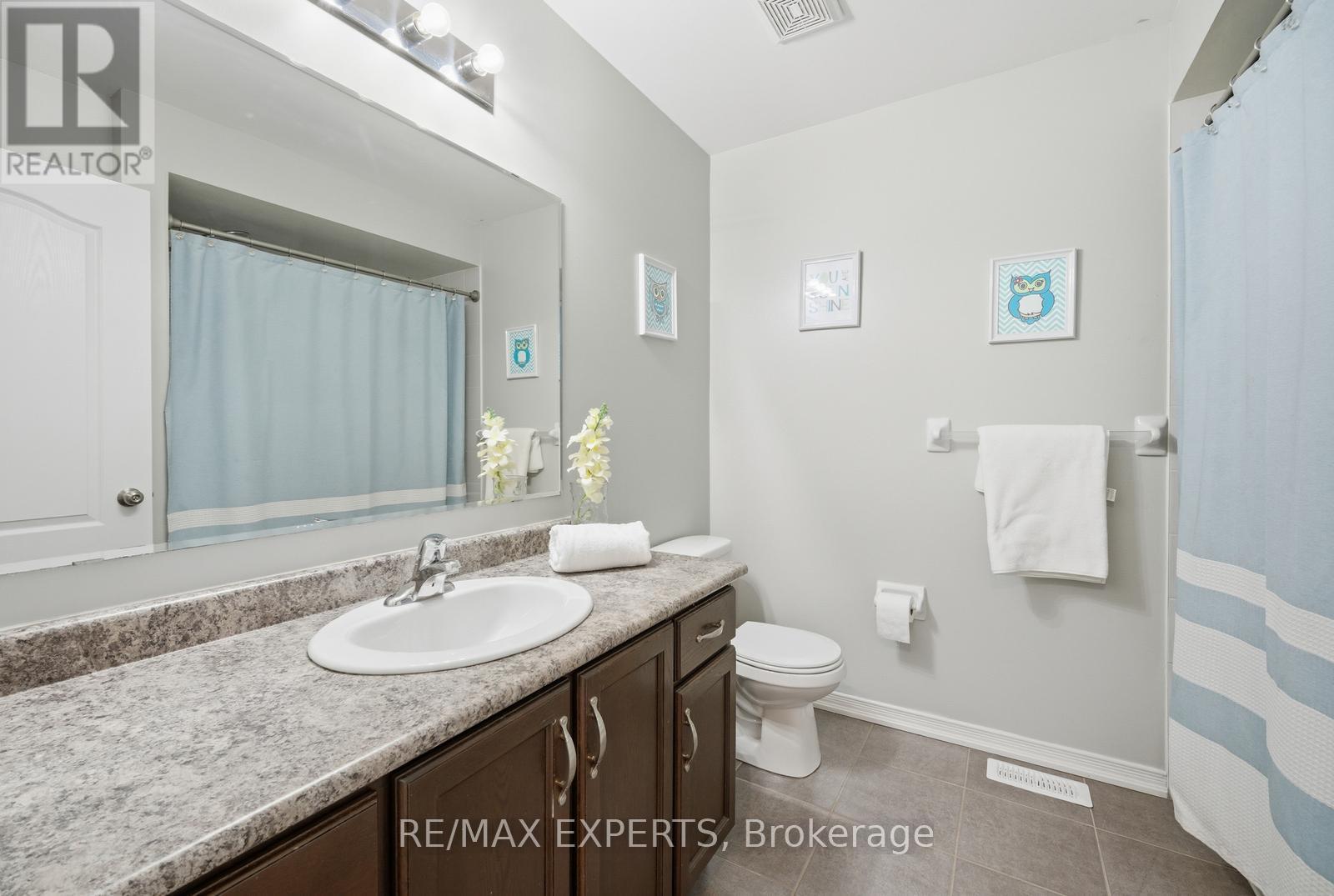 43 Carter Street, Bradford West Gwillimbury, Ontario  L3Z 0C1 - Photo 22 - N12778922